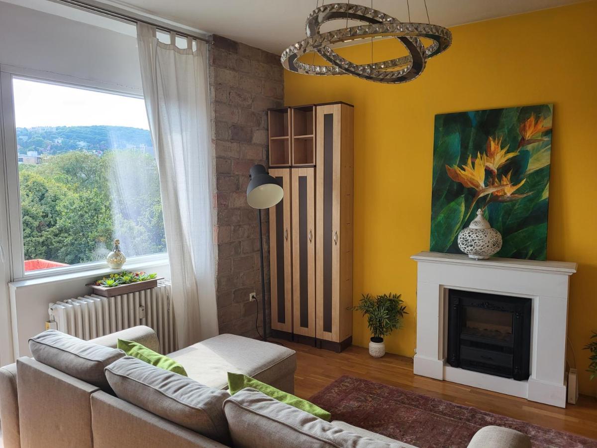 Sunny Panorama Flat Near Castle With Balcony Leilighet Budapest Eksteriør bilde